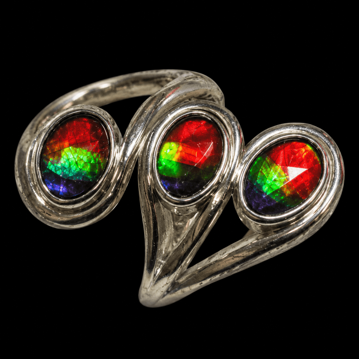 Sterling Silver Ammoltie Ring 7x5 Oval (3 Stone)